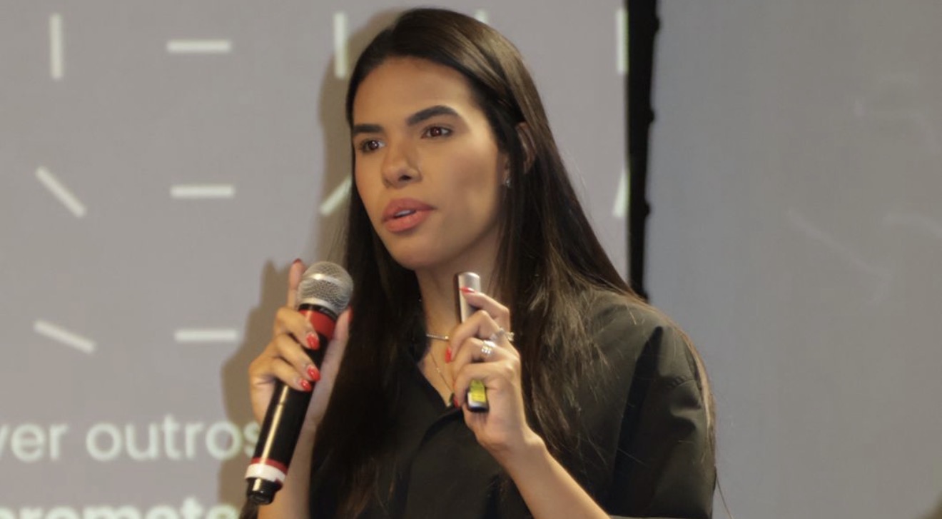 Mestre Julia Isabel Nonato: a estrategista que está reposicionando a psicologia organizacional como ativo de gestão nas empresas brasileiras